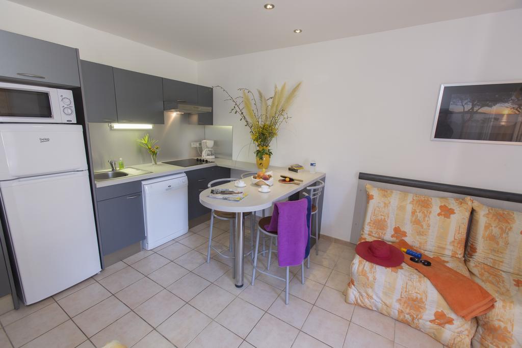 Village Vacances Passion La Grande Bastide เลอลาวองดูว์ ภายนอก รูปภาพ